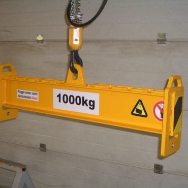 Sárga emelőgerenda 1000 kg-os teherbírással és figyelmeztető táblával